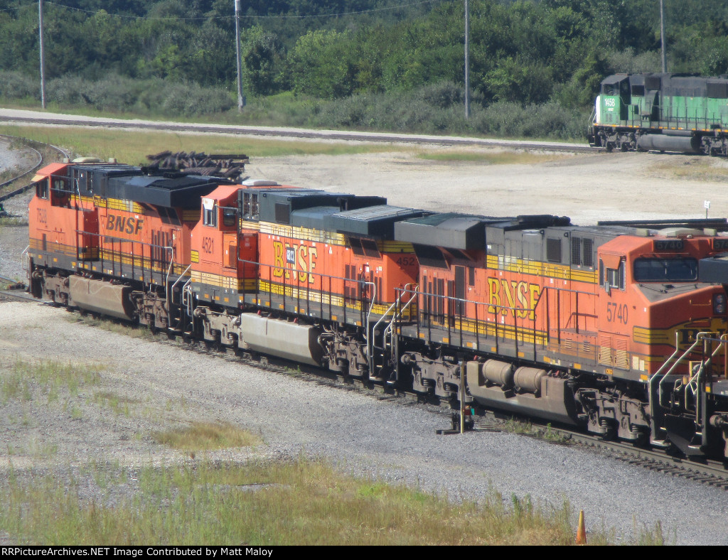 BNSF 5740